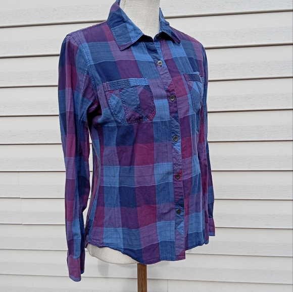 🪻Small Blue and Purple Plaid Cozy Button Up Blouse, Great Condition! Vibrant! - Picture 3 of 9